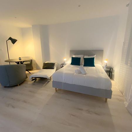 Le Vendee Apartment Calais Exterior photo
