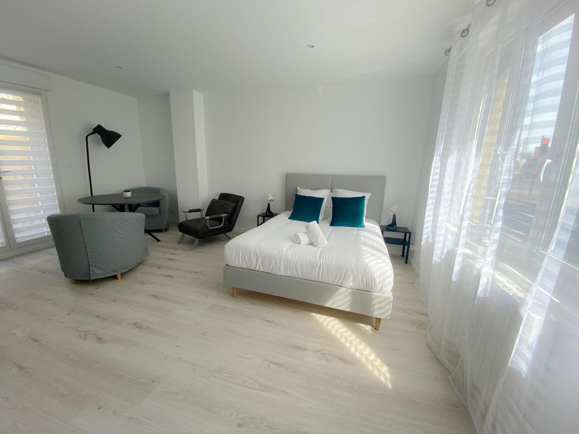 Le Vendee Apartment Calais Exterior photo
